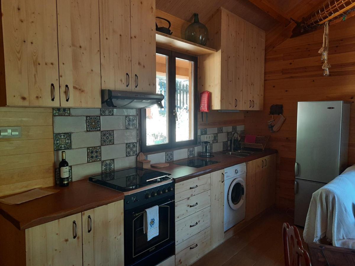 Rustic Cabin in the Woods/Cabaña en el bosque Amer Exterior foto
